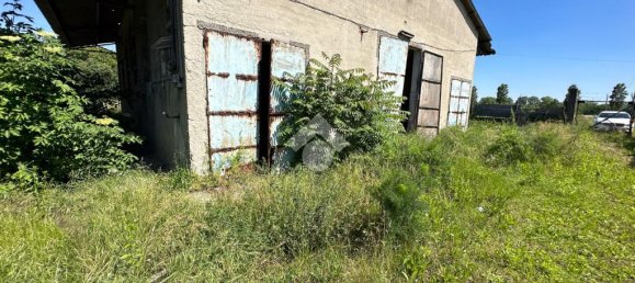 15غرفة قطعة أرض في Muggiò, Italy رقم 91741 10