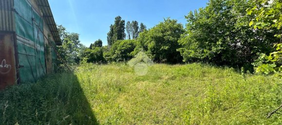 15غرفة قطعة أرض في Muggiò, Italy رقم 91741 2