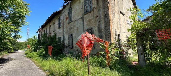 15غرفة قطعة أرض في Muggiò, Italy رقم 91741 7