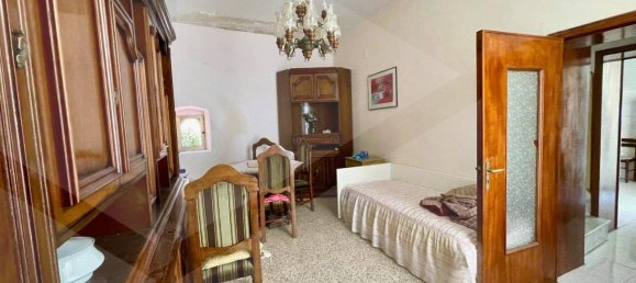 5-Zimmer Haus in San Giovanni Rotondo, Italy, Nr. 18785 3