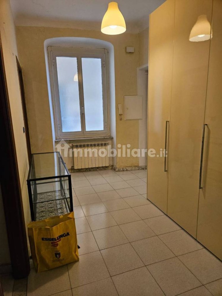 3 bedrooms Apartment in Genoa, Italy No. 401611