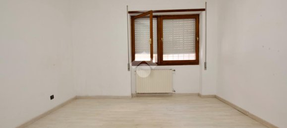 3 Schlafzimmer Wohnung in Rome, Italy, Nr. 324711 20