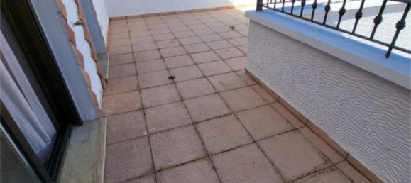 Apartamento de 3 dormitorios en Alicante, Spain No. 166840 2