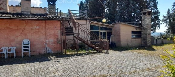 10 غرف نوم منزل في Marsciano, Italy رقم 150919 6