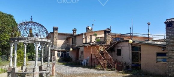 10 غرف نوم منزل في Marsciano, Italy رقم 150919 2