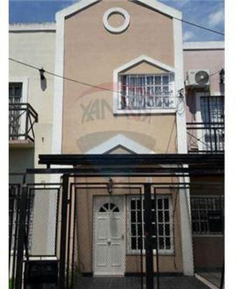 3 غرف نوم منزل في Moron, Argentina رقم 17663