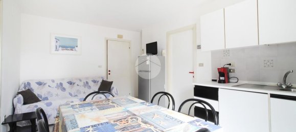 3 rooms Apartment in San Benedetto del Tronto, Italy No. 117148 3