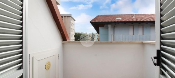 3 rooms Apartment in San Benedetto del Tronto, Italy No. 117148 5