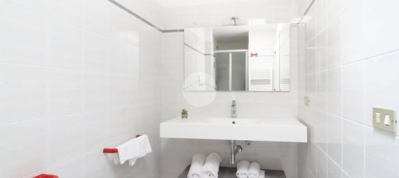 3 rooms Apartment in San Benedetto del Tronto, Italy No. 117148 11