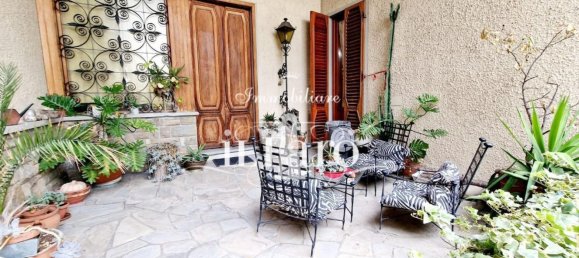 Casa de 7 habitaciónes en Campi Bisenzio, Italy No. 91015 4