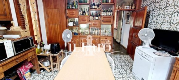 Casa de 7 habitaciónes en Campi Bisenzio, Italy No. 91015 21