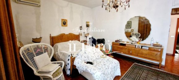 Casa de 7 habitaciónes en Campi Bisenzio, Italy No. 91015 33