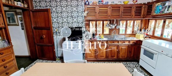 Casa de 7 habitaciónes en Campi Bisenzio, Italy No. 91015 18