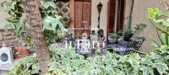 Casa de 7 habitaciónes en Campi Bisenzio, Italy No. 91015 3