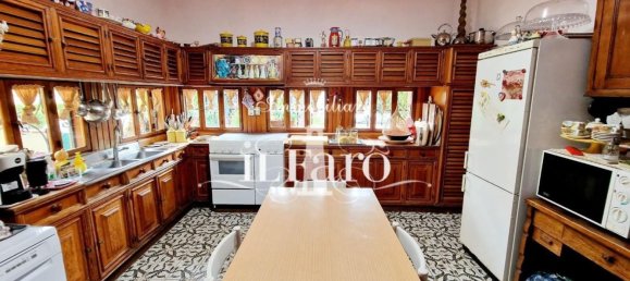 Casa de 7 habitaciónes en Campi Bisenzio, Italy No. 91015 17