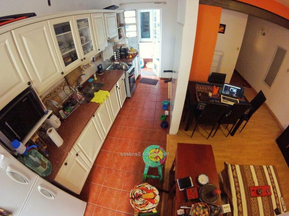 2 chambres Maison à Montevideo, Uruguay No. 11169