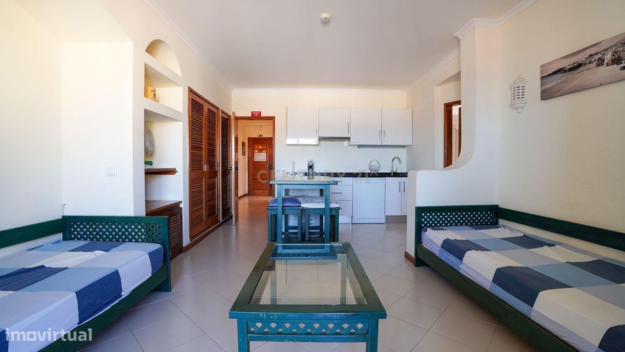 Apartamento de 1 dormitorio en Albufeira, Portugal No. 323793