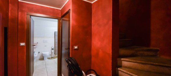 Дом с 4 спальнями в Сеттимо Торинезе, Италия № 49728 49