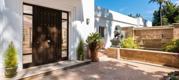 5 bedrooms Villa in Estepona, Spain No. 105628 21