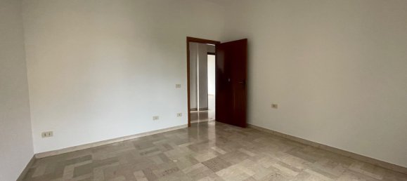 5-Zimmer Wohnung in Scandicci, Italy, Nr. 110149 8