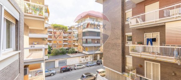 Квартира с 2 спальнями в Рим, Италия № 380048 19