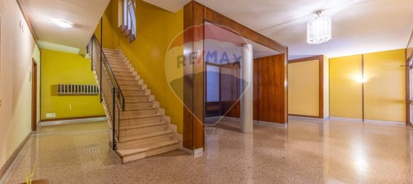 Квартира с 2 спальнями в Рим, Италия № 380048 3