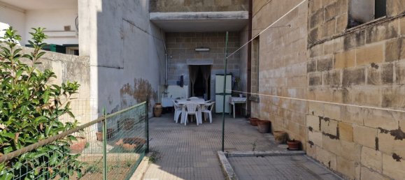 3 Schlafzimmer Haus in Maglie, Italy, Nr. 359206 16