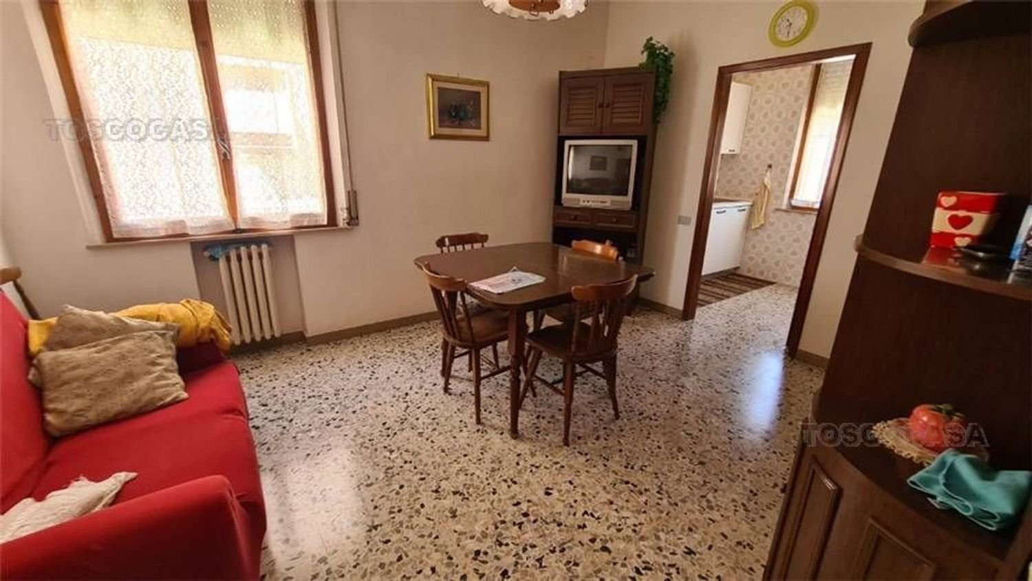 6 rooms Apartment in Fucecchio, Italy No. 114572
