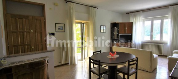 Apartamento de 3 dormitorios en Monteleone d'Orvieto, Italy No. 90445 3