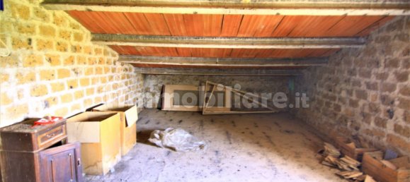 Apartamento de 3 dormitorios en Monteleone d'Orvieto, Italy No. 90445 11