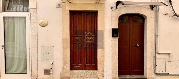 Casa de 4 habitaciónes en Ostuni, Italy No. 299448 2