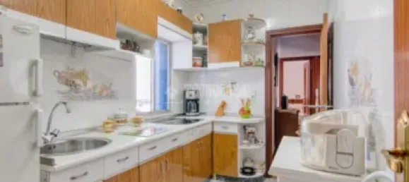 Квартира с 4 спальнями в Саламанка, Испания № 156009 2