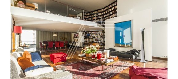 3 bedrooms Duplex in Lisbon, Portugal No. 106952 2
