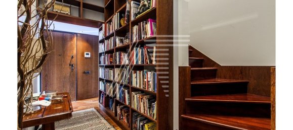 3 bedrooms Duplex in Lisbon, Portugal No. 106952 10