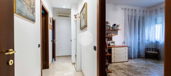 3 rooms Apartment in Cesano Boscone, Italy No. 163473 23
