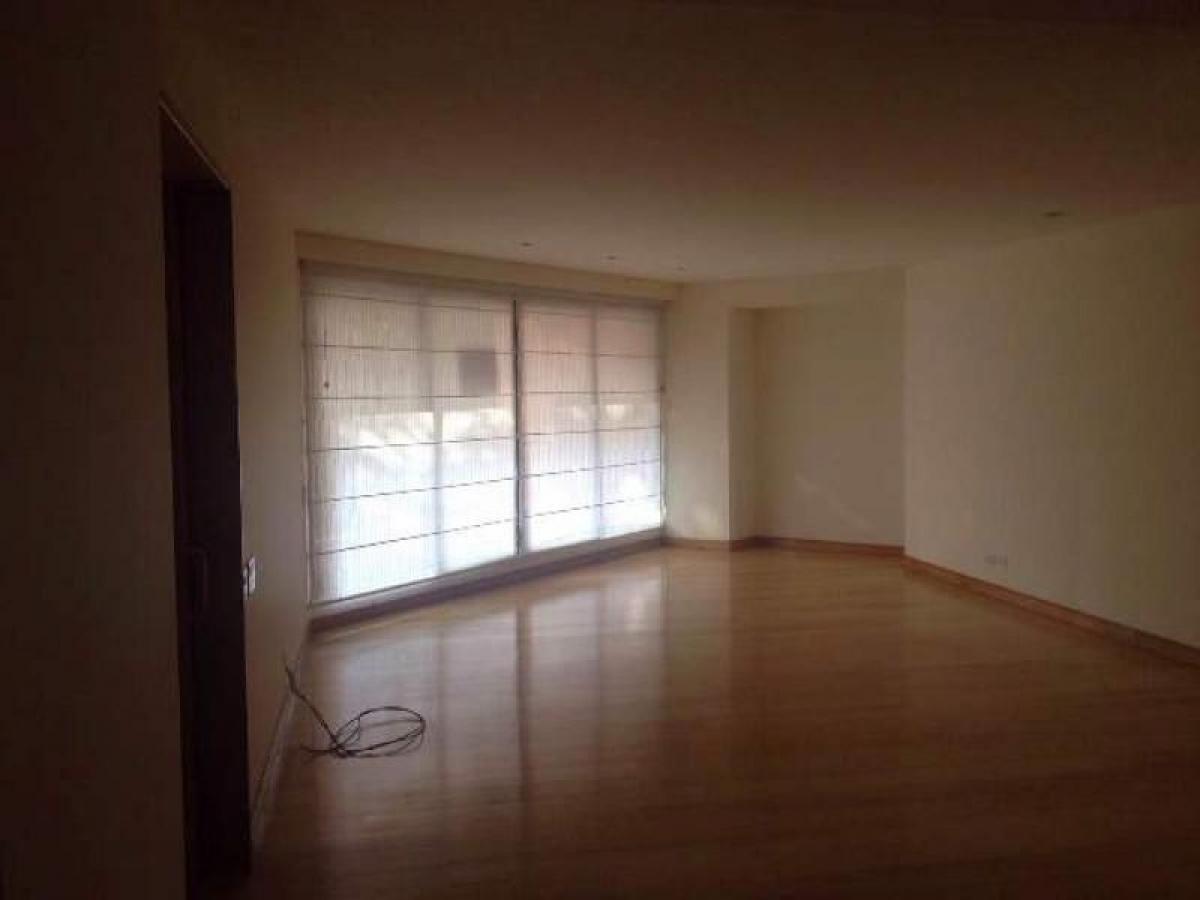 3 bedrooms House in Cundinamarca, Colombia No. 6581