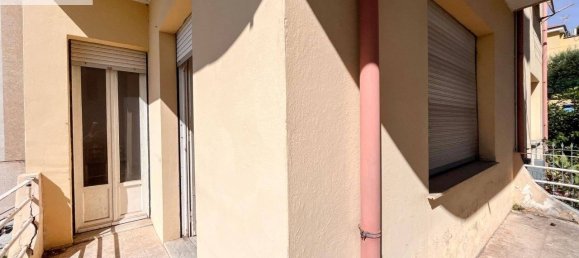 2 bedrooms Apartment in Diano Castello, Italy No. 291670 2