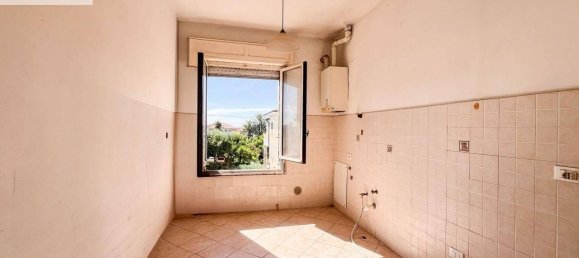 2 bedrooms Apartment in Diano Castello, Italy No. 291670 11
