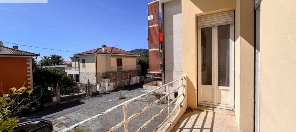 2 bedrooms Apartment in Diano Castello, Italy No. 291670 6