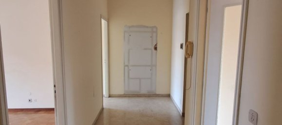 3 bedrooms Apartment in Turin, Italy No. 334757 11