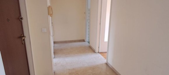 3 bedrooms Apartment in Turin, Italy No. 334757 7