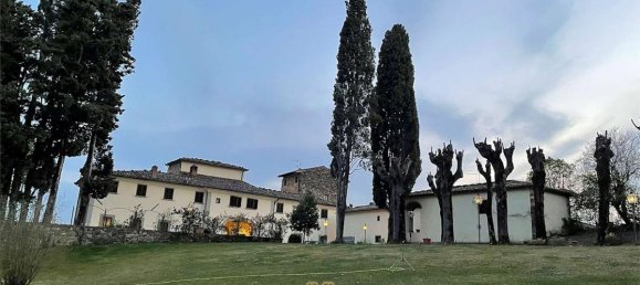 Villa de 9 dormitorios en Scarperia e San Piero, Italy No. 731 12