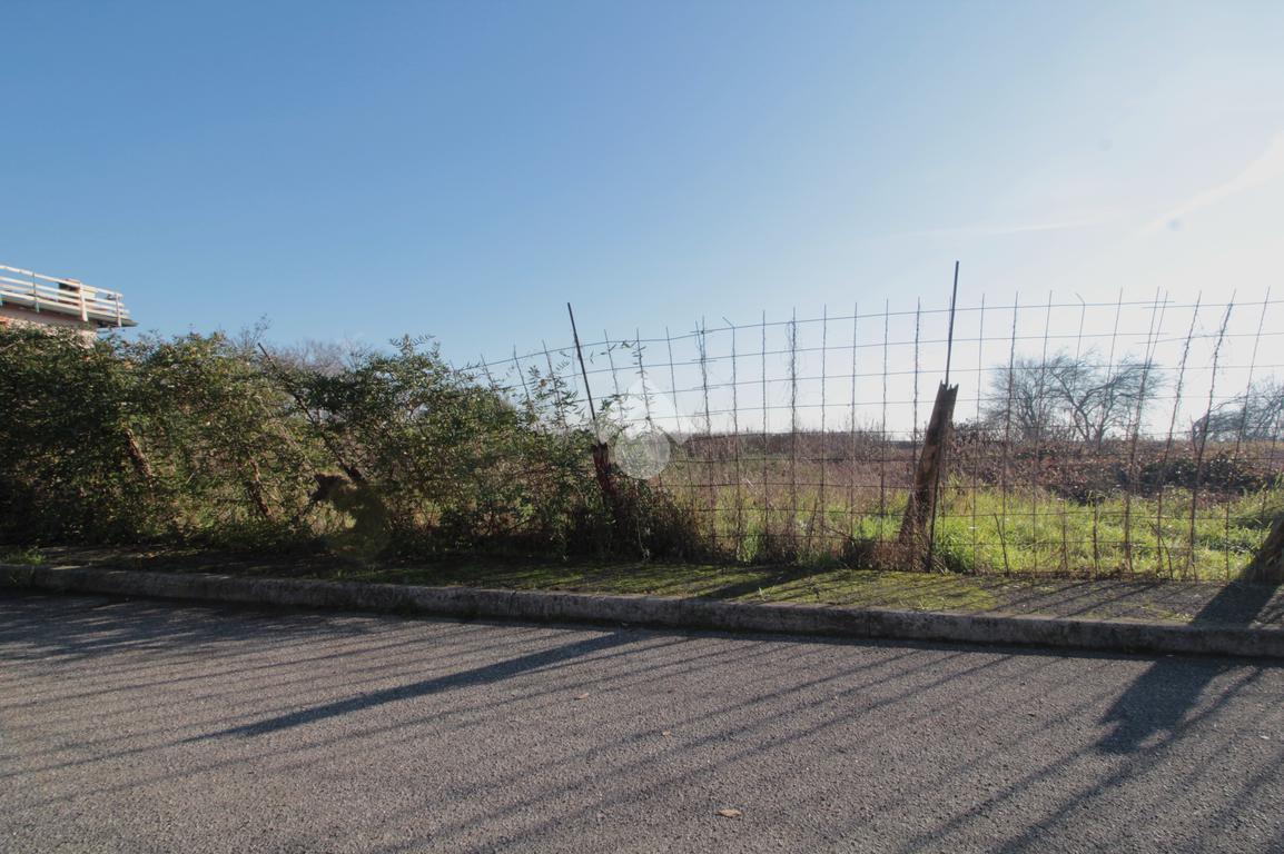 1070m² Land in Manerbio, Italy No. 177309