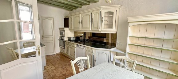 4 bedrooms House in Anet, France No. 271019 5