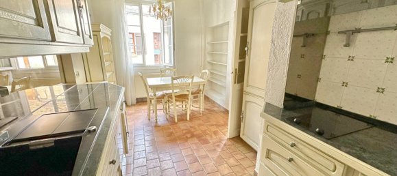 4 bedrooms House in Anet, France No. 271019 4