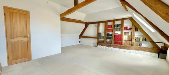 4 bedrooms House in Anet, France No. 271019 8