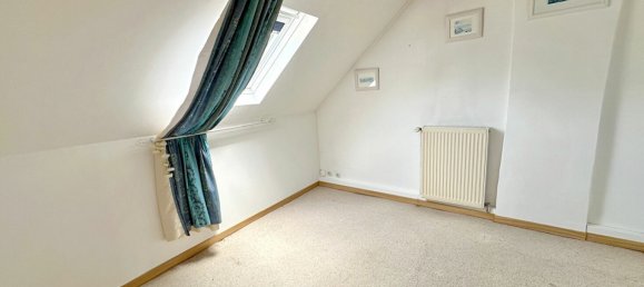 4 bedrooms House in Anet, France No. 271019 10