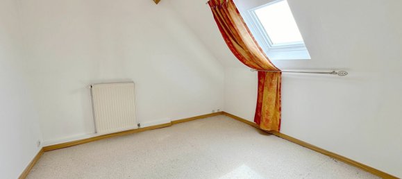 4 bedrooms House in Anet, France No. 271019 9