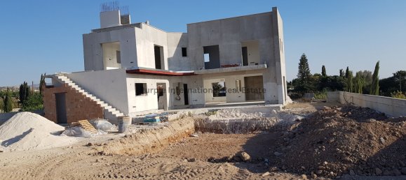 4 bedrooms Villa in Sea Caves, Cyprus No. 1043 5