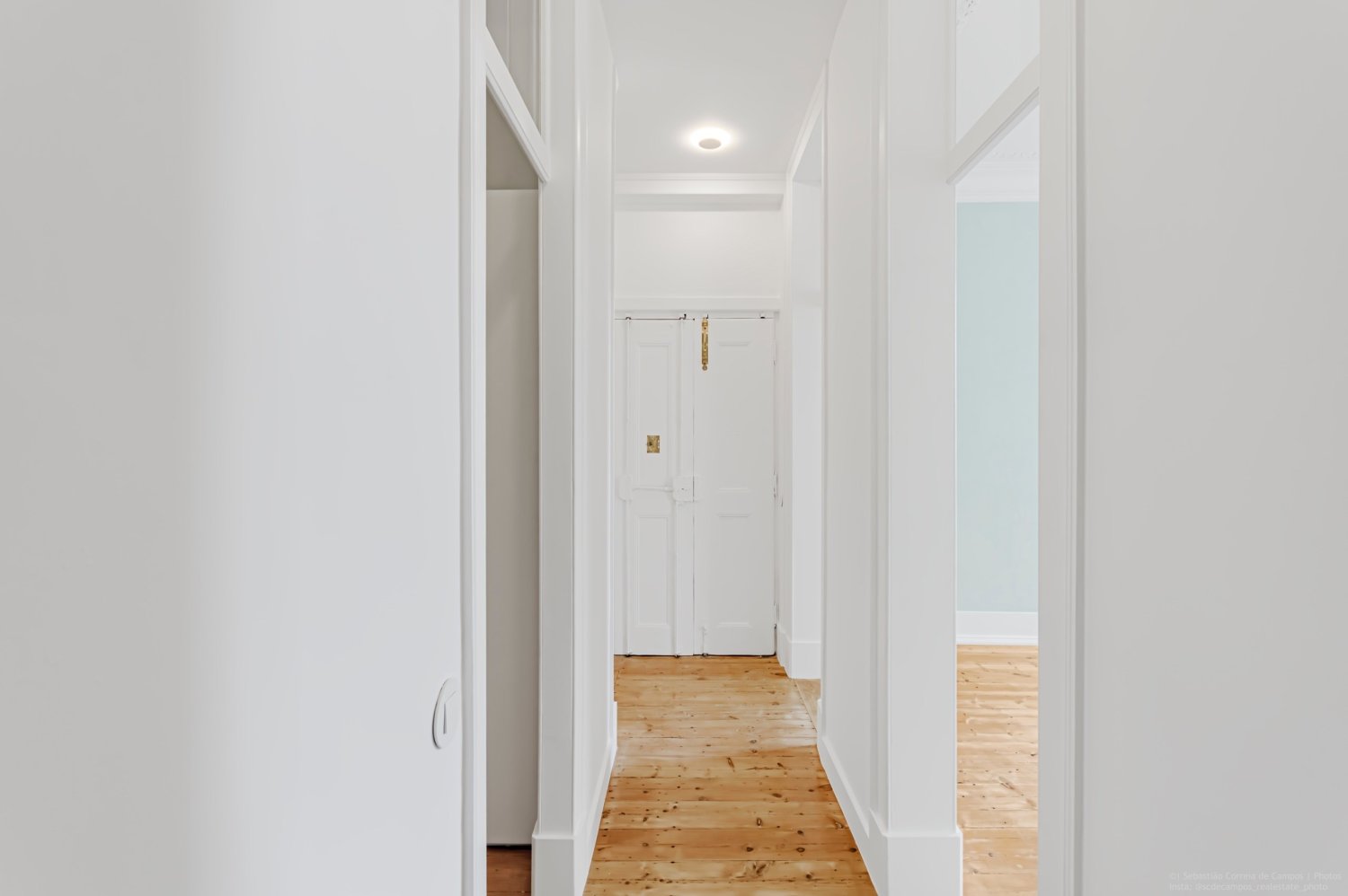 3 bedrooms Apartment in Lisbon, Portugal No. 128170